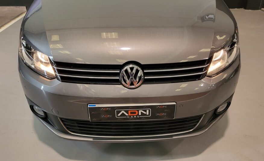 VOLKSWAGEN Touran 1.6 TDI ADVANCE